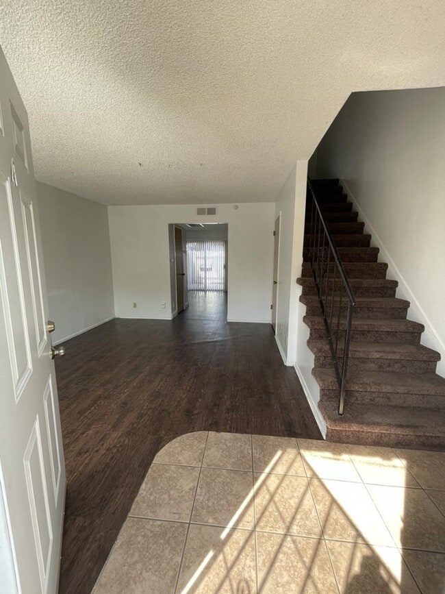 3395 E Sierra Madre Ave Townhome Townhome Rental in Fresno CA