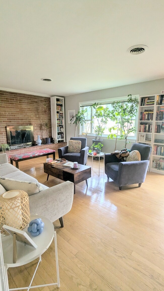 Photo - 2343 Penrose Dr