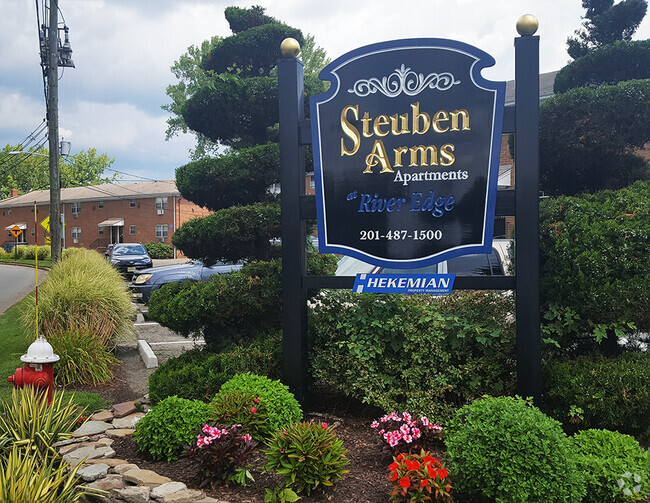 Building Photo - Steuben Arms Rental