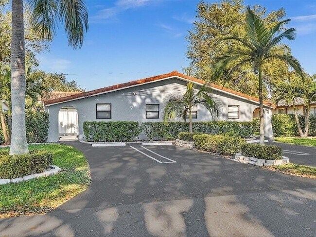 Photo - 3880 NW 79th Ave