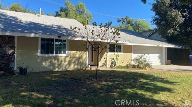 Building Photo - 749 Apache Trail Rental