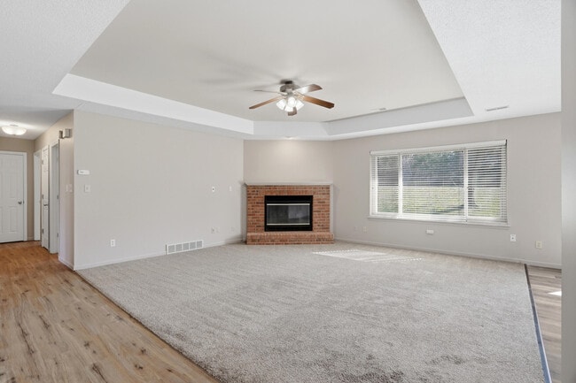 Photo - 5561 Waterfront Dr N