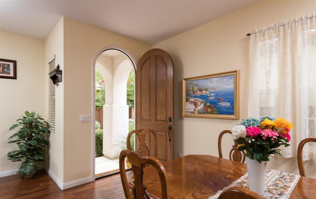 Photo - 1406 Mosaic Glen