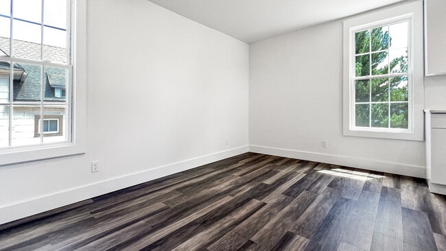 75 Oak St Unit 2A