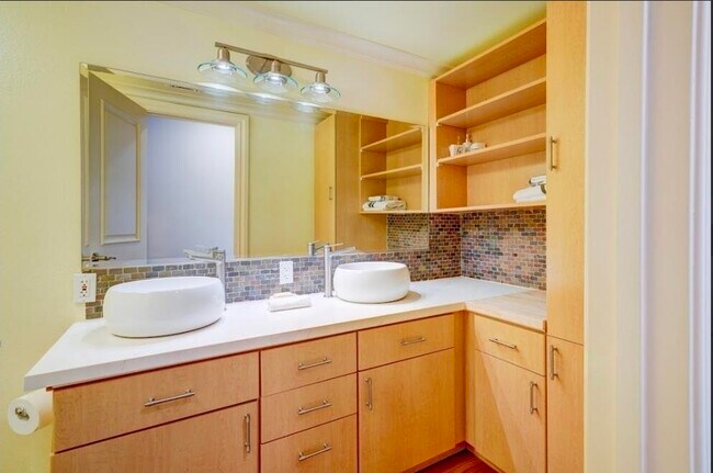 Photo - 1377 Knoll Rd