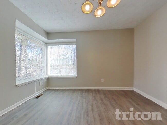 Photo - 1515 Olde Oak Dr