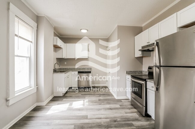 Photo - 1615 E Fulton St