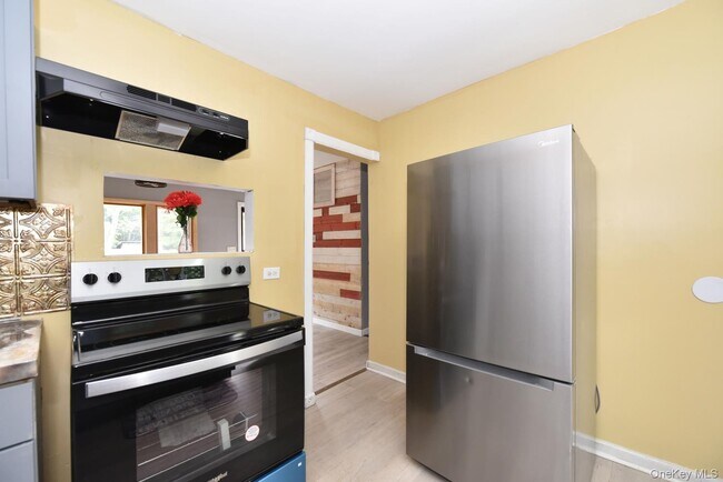 Photo - 80 Norfleet Ln