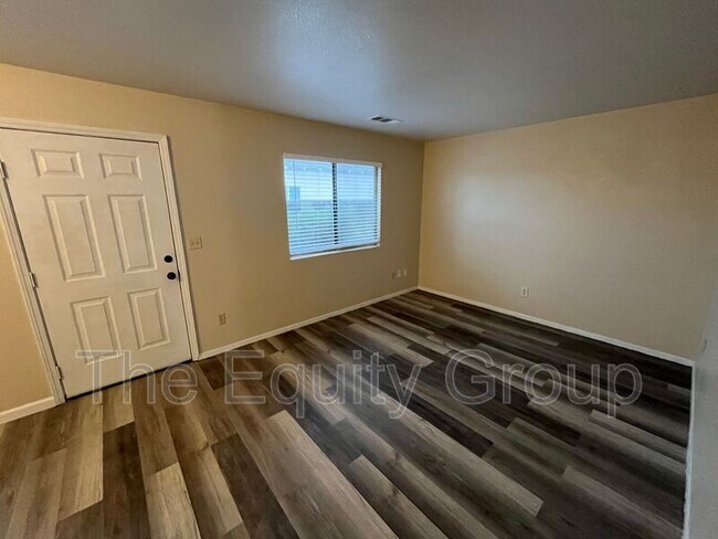 Photo - 257 S H St Unit #1