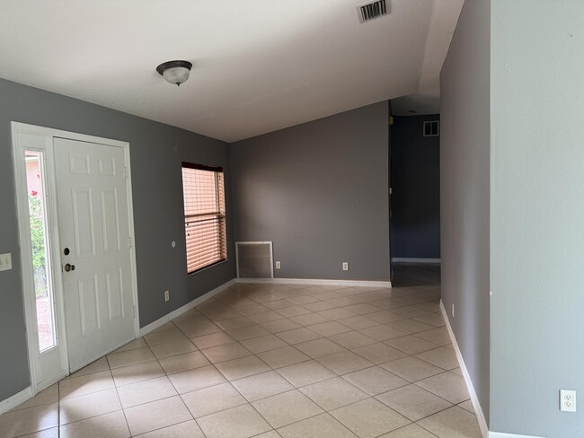 Photo - 1357 SE Sandia Dr