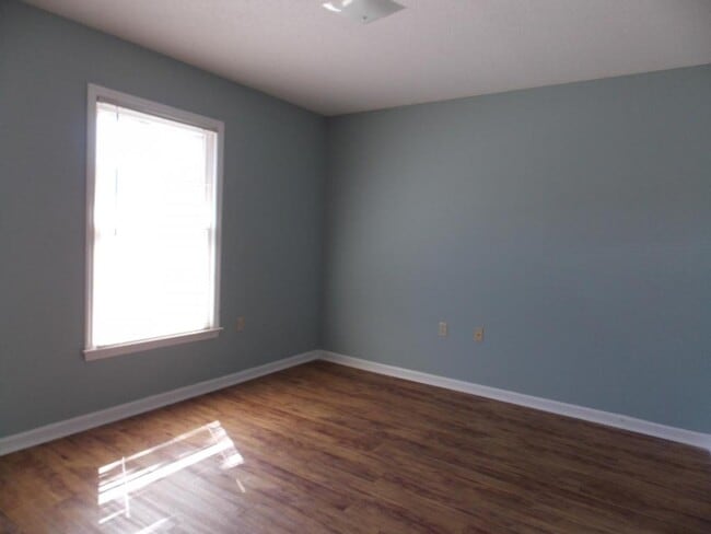 Photo - 140 Lanier Dr Unit 33 SW