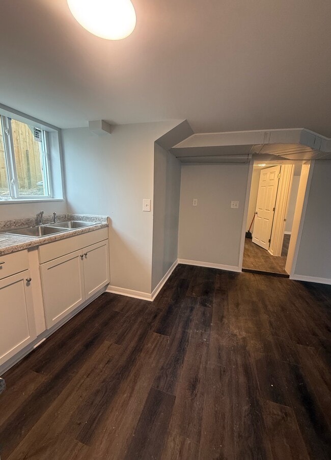 Building Photo - 1022 Byrd Ave Unit 4