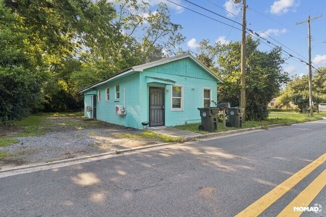 Building Photo - Charming 1BR Duplex in Fort Valley Rental