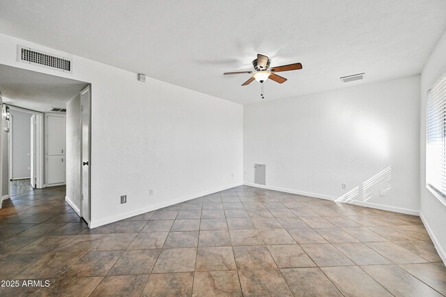 Photo - 5558 W Cortez St