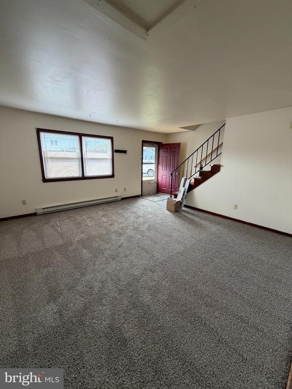 Photo - 409 Market Ave