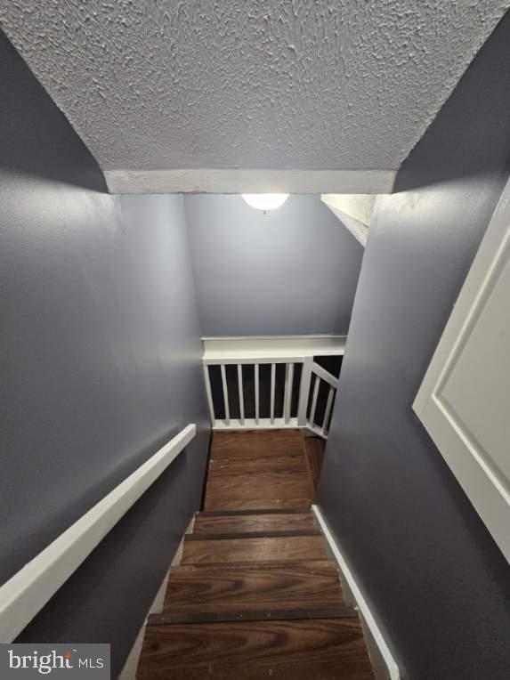 Photo - 8126 Londonderry Ct