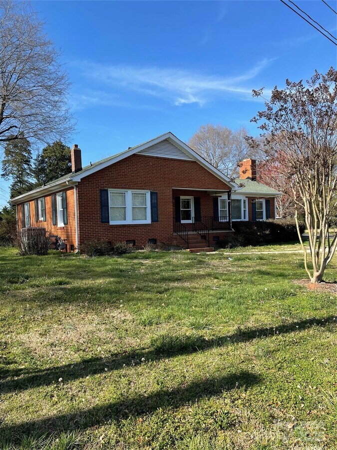 Photo - 118 Peach Orchard Rd