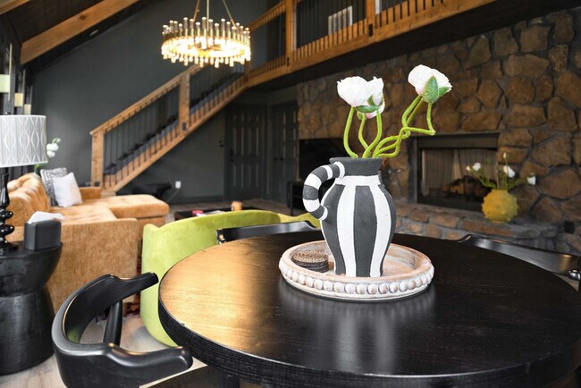 Photo - 1780 N Walnut Ave Unidad ID1363339P