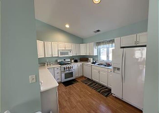 Photo - Condo located in Plantations East