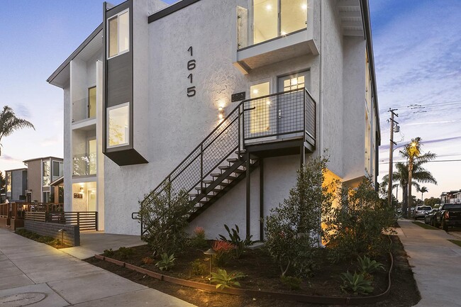 Photo - 1615 Electric Ave Unidad 7