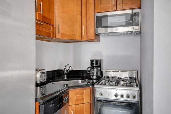 Photo - 229 1st Ave Unit 2B