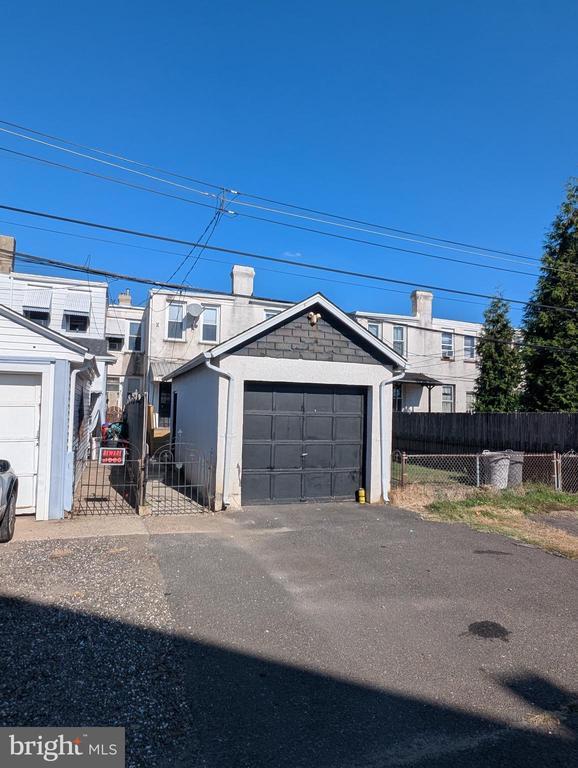 Photo - 828 Jefferson Ave