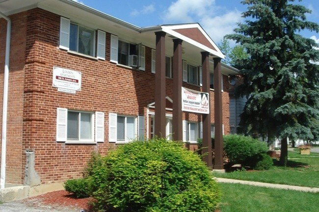 Photo - Courtyard Townhouses