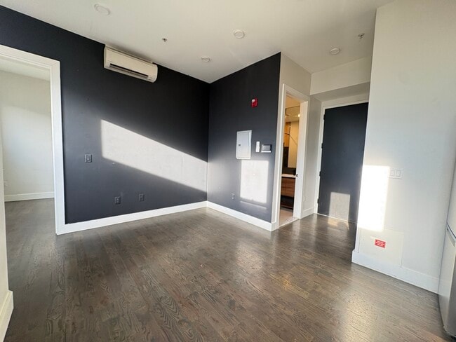 63 Irving St 305 - 64 Irving St Unit 305
