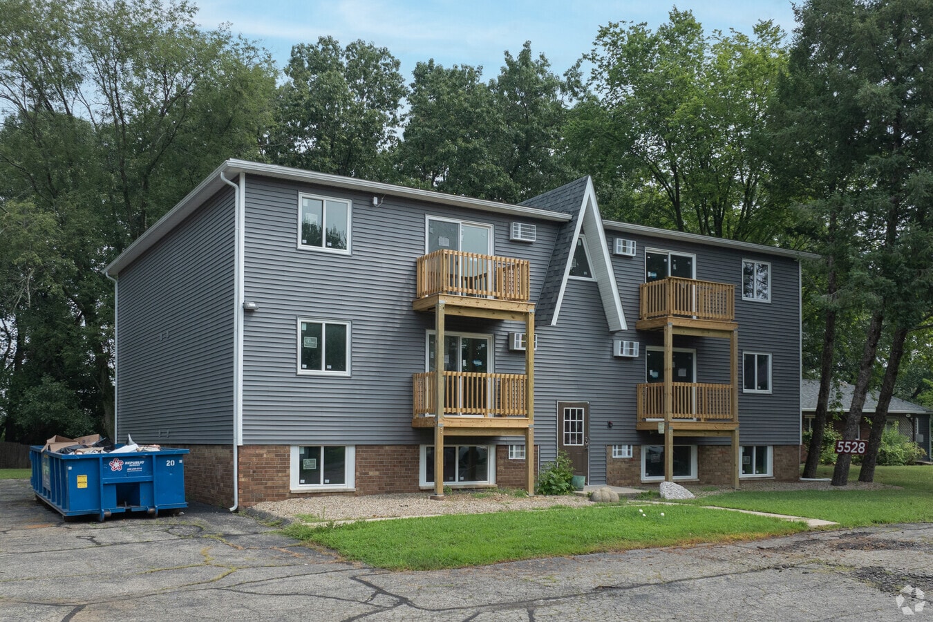 Photo - Evergreen South Apartments