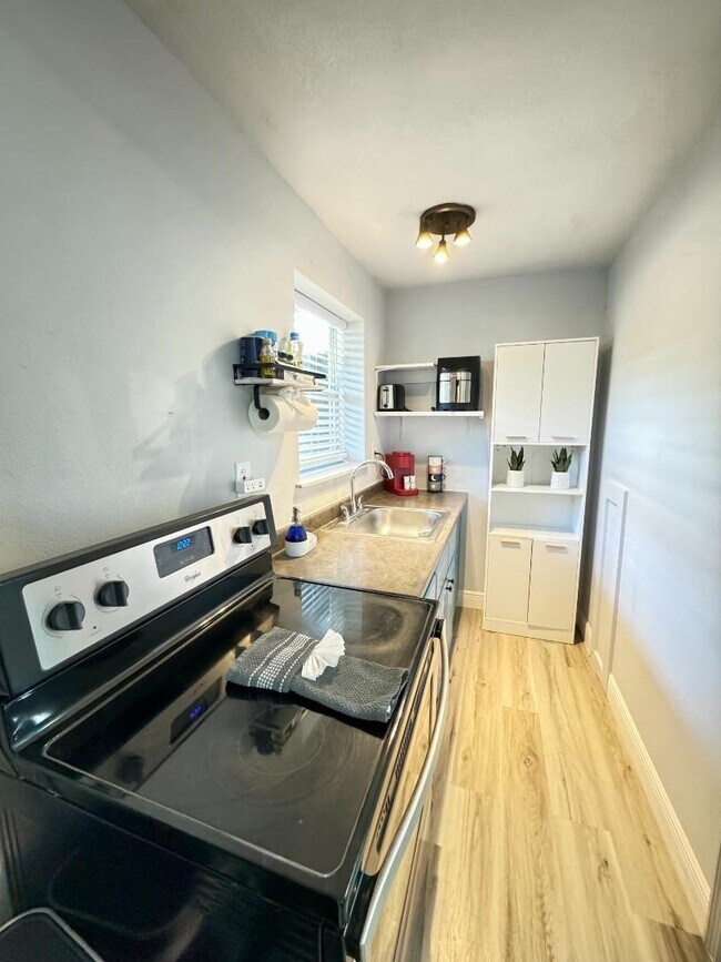 Photo - 1044 22nd Ave N