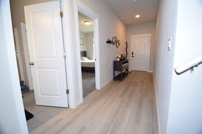 1690 S Quartz Dr