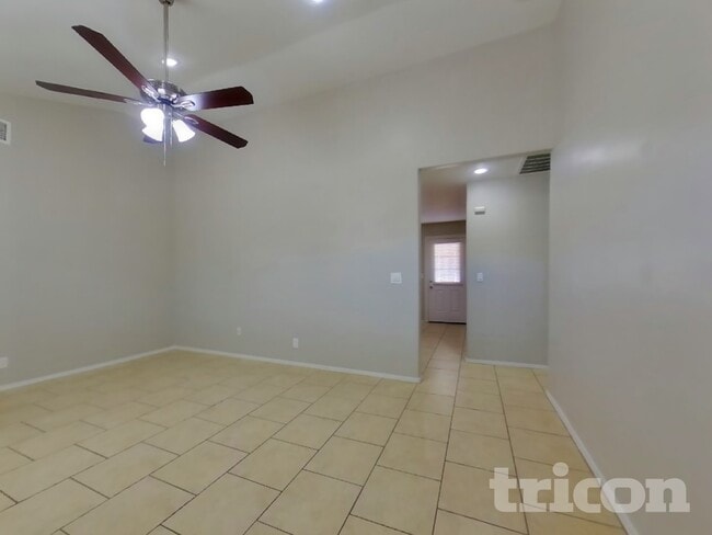 Photo - 3234 W Larkspur Dr