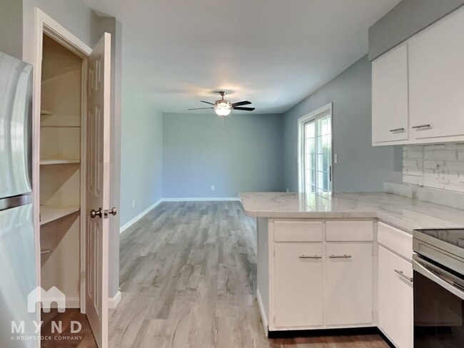 Photo - 2144 Snead Cir