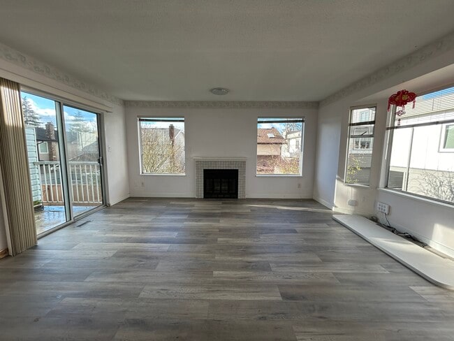 Building Photo - 7040 Williams Rd