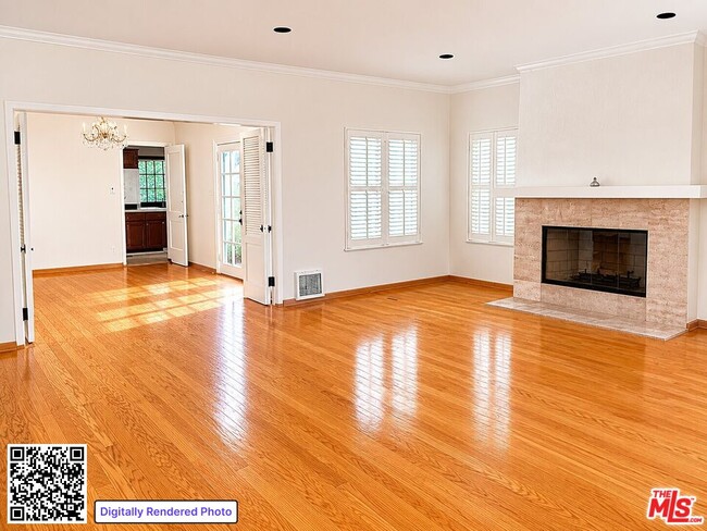 Photo - 220 S Palm Dr