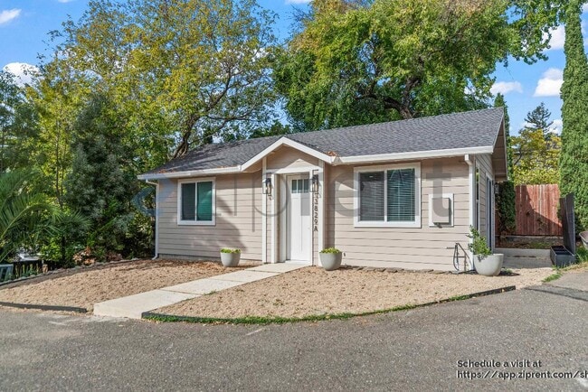 Photo - 3829 Buell St