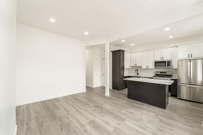 Photo - 393 Baldwin Ave Unit 2