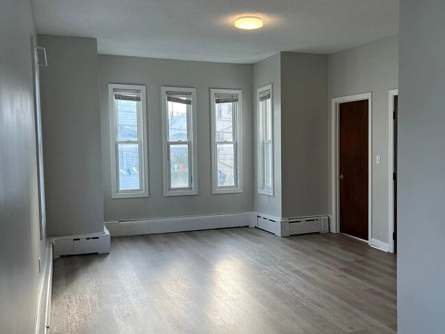 198 Bonney St Unit 2