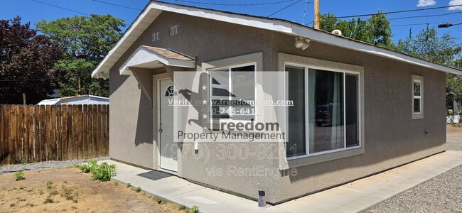 Building Photo - 1010 Orchard Ave Unit B