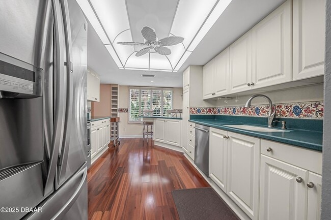 Photo - 3 Oceans W Blvd Unit 2D5