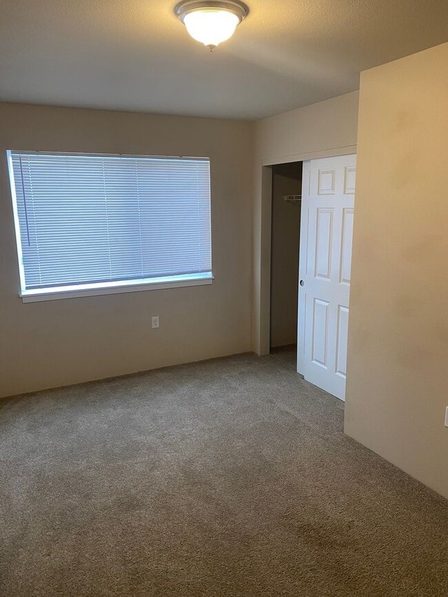 2806/2808 N Carnahan St.