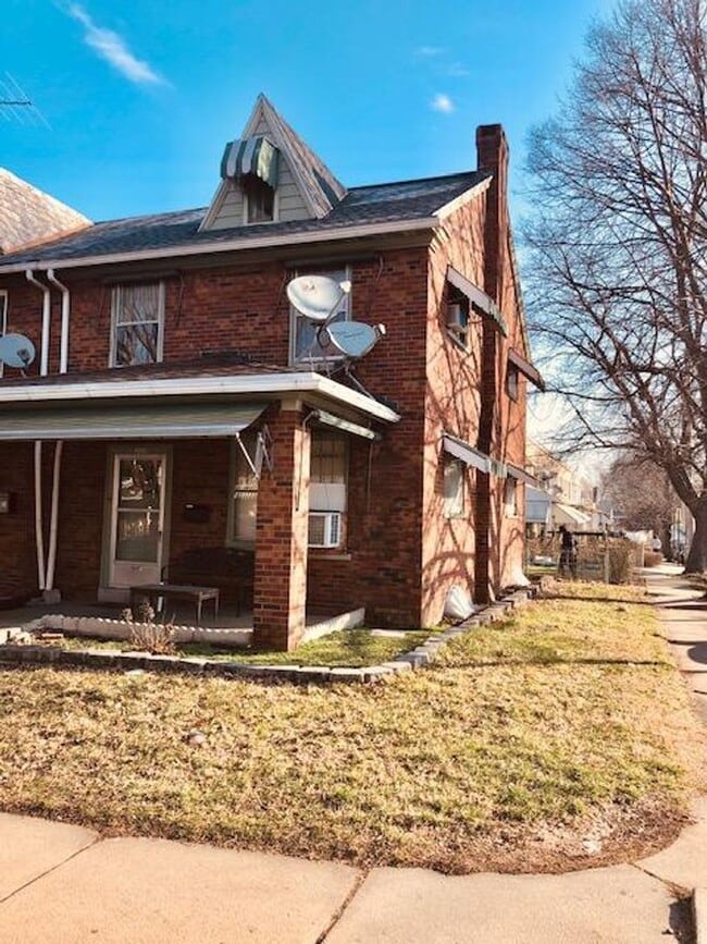 301 N Reservoir St