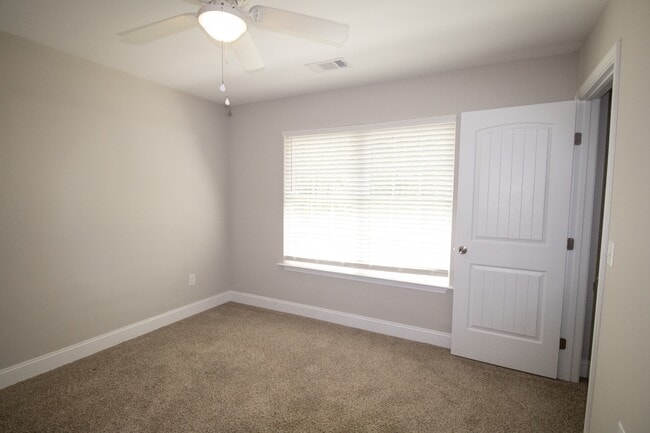 Photo - 97 Briarwood Rd