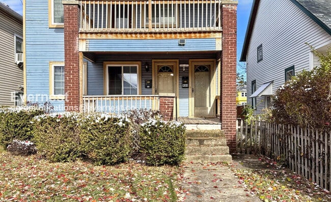 Photo - 464 E Oakland Ave