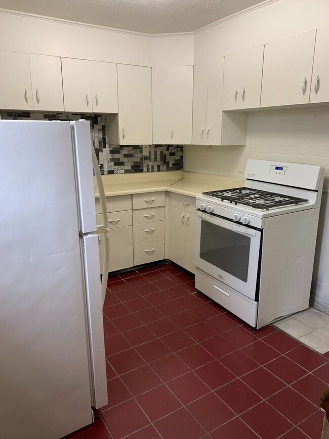 800 Page Ave Unit A