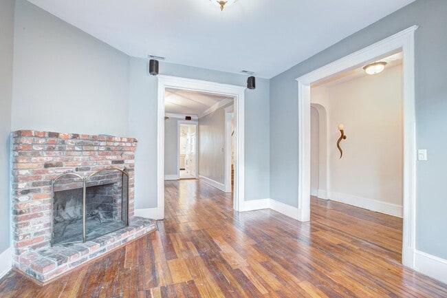 Photo - Spacious Three Bedroom + Den in Columbia Heights! Parking Included!