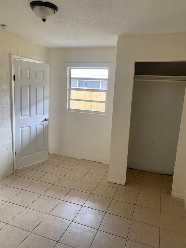 Photo - 2214 Northview St NE