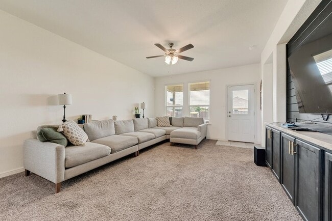 Photo - 444 Windsail Ln