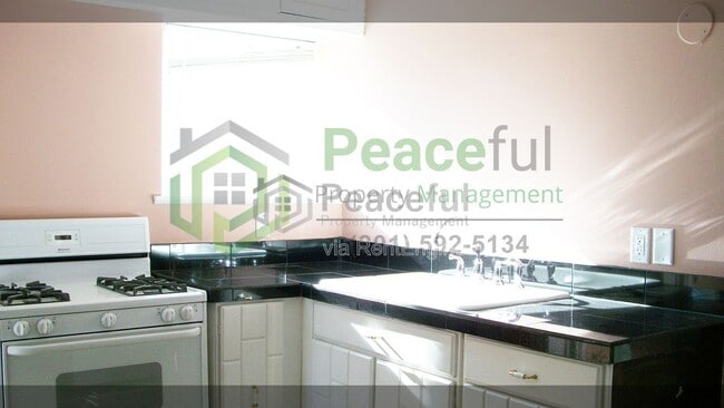 Photo - 215 D St E Unidad 3