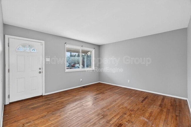 Photo - 1455 Redman Blvd